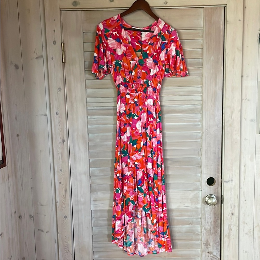 Floral maxi dress with buttons